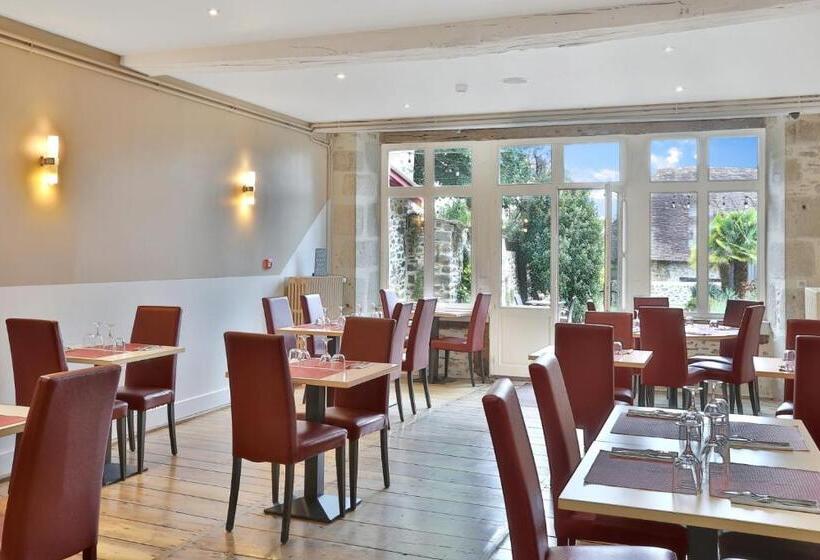 标准三人间, Auberge Dupuytren