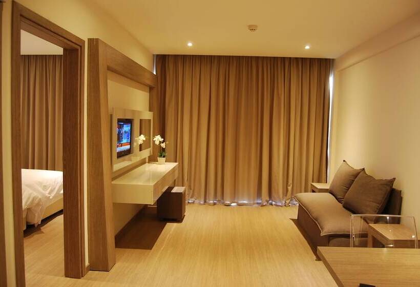 스위트, Melpo Antia Hotel & Suites
