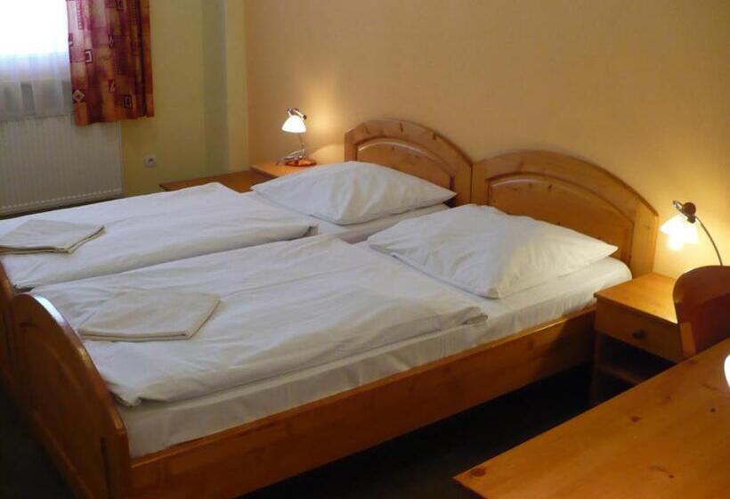 غرفة قياسية, Motel Ranč