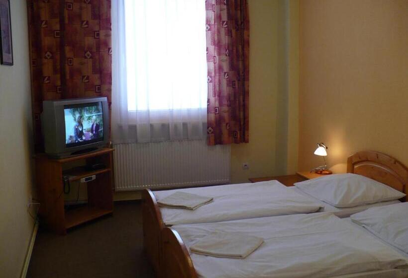 غرفة قياسية, Motel Ranč