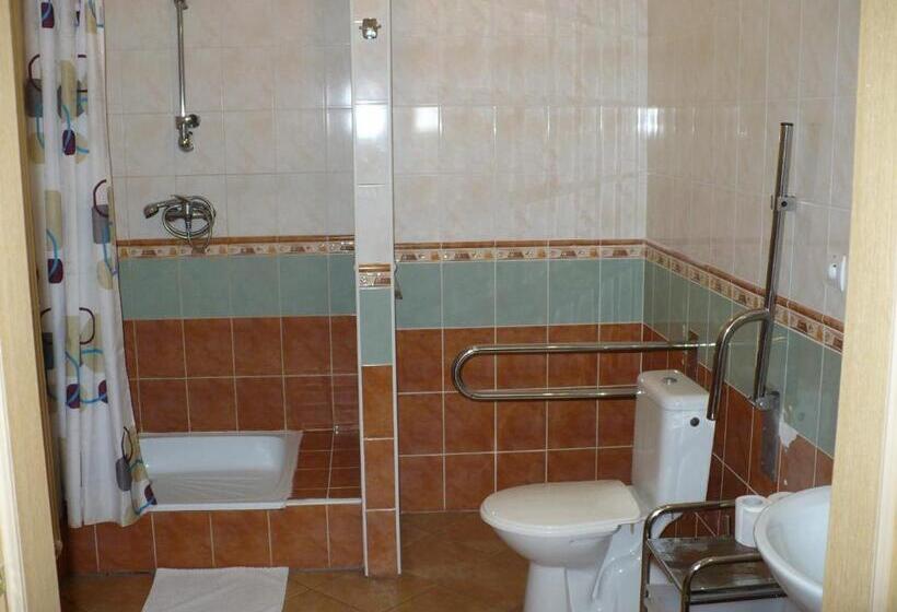 Люкс 2 Спальни, Motel Ranč