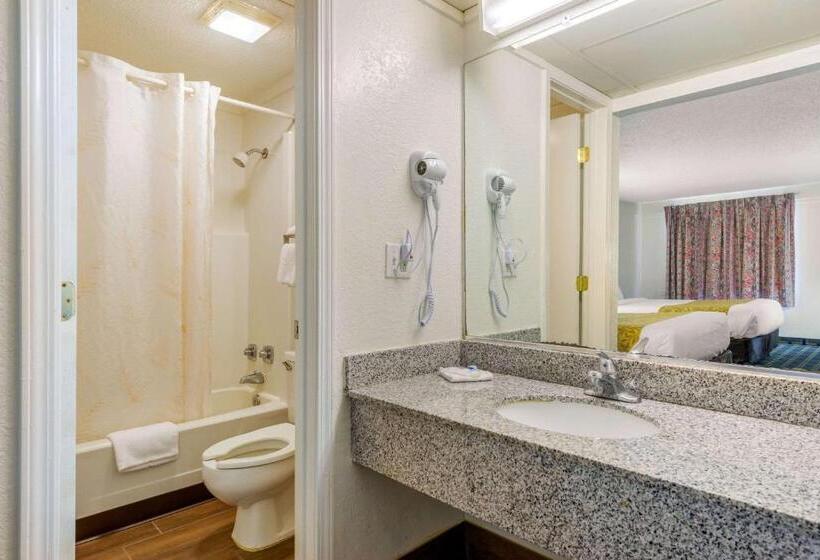 Номер Deluxe, Hilliard Motor Lodge