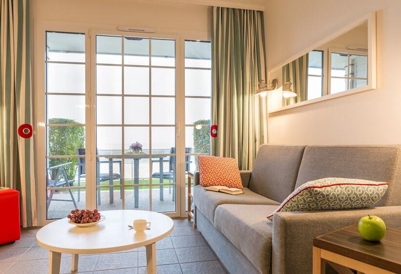 Студия Стандарт Вид на Море, Pierre & Vacances Premium Residence De La Plage