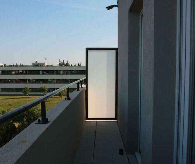 スタンダードスタジオ, Kosy Appart Hôtels   Campus Del Sol Esplanade