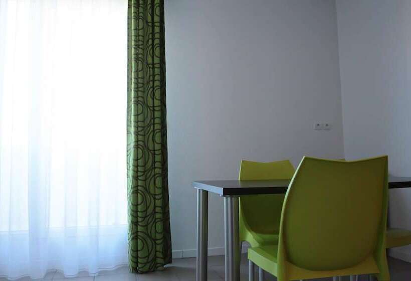 スタンダードスタジオ, Kosy Appart Hôtels   Campus Del Sol Esplanade