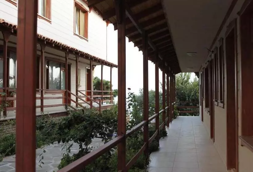 اتاق استاندارد با چشم‌انداز باغ, Sinop Antik