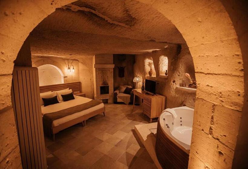 מיטת קינג בסוויטה, Juno Cappadocia Adults Only