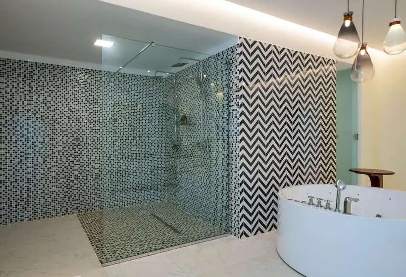 سوئیت اجرایی با تخت کینگ, The Mora Zanzibar   Luxury All Inclusive