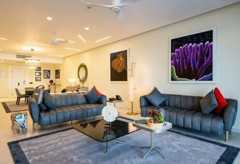 Executive Suite King Bed