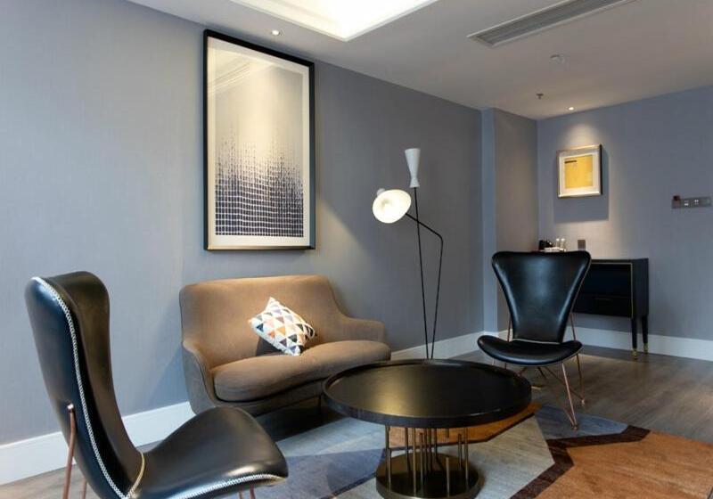 جناح, Lanou Hotel Chongqing Hongou Square Wanzhou Guanyinyan