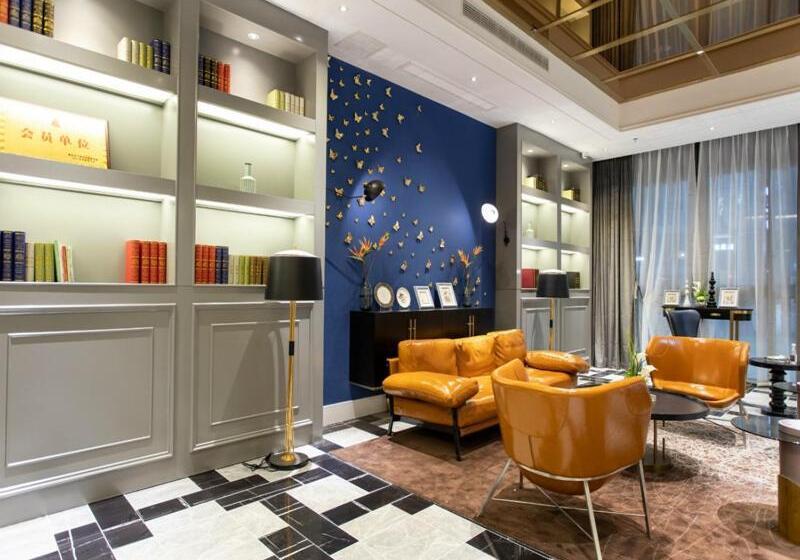 اتاق لوکس خانوادگی, Lanou Hotel Chongqing Hongou Square Wanzhou Guanyinyan