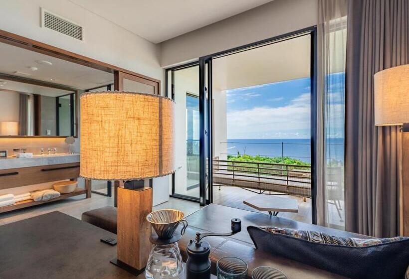 Номер Стандарт Вид на Море, One Suite The Grand