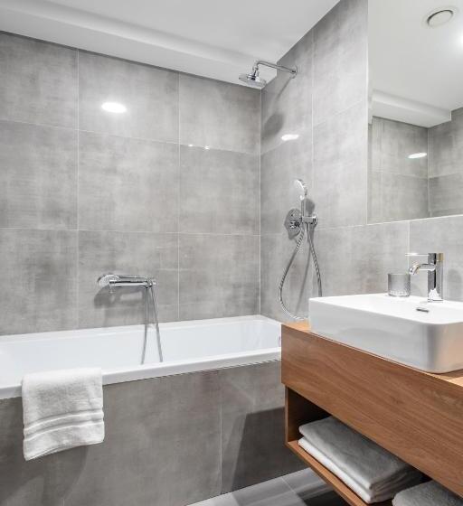 استودیوی استاندارد, Jakubowy