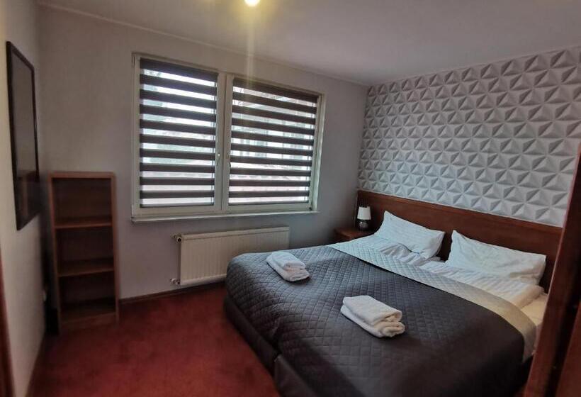 חדר משפחתי, Polaris Krynica Morska