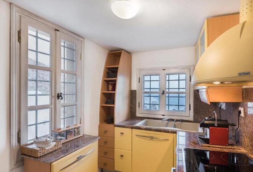 ویلای یک اتاق خوابه با استخر شنا, Armeni Luxury Villas