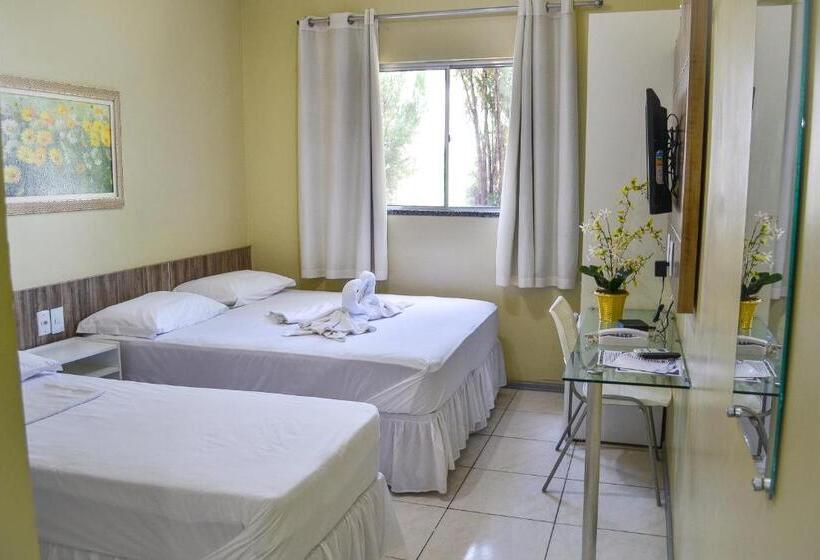 Quarto Triplo Estandar, Aeroporto Montese Star