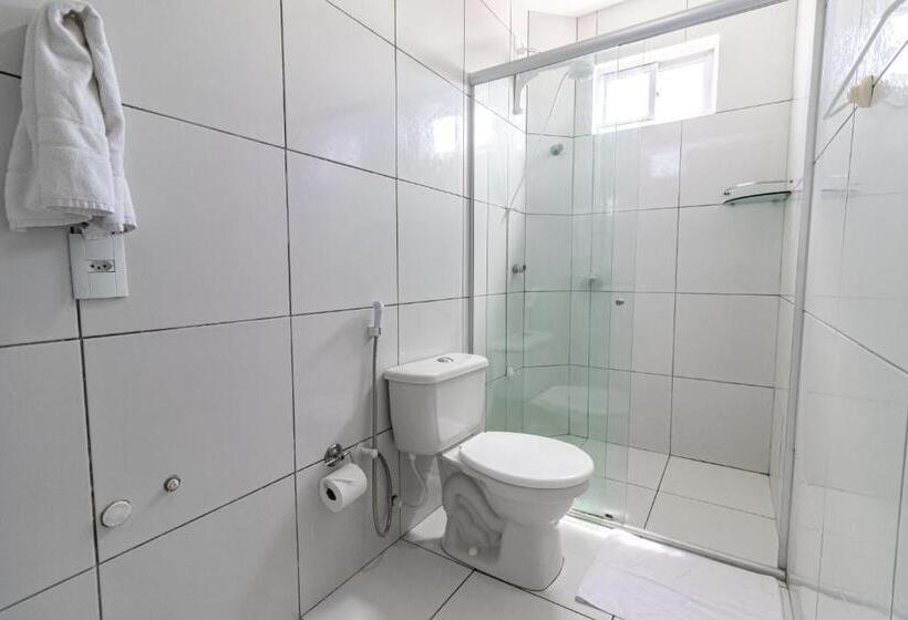 四人标准间, Aeroporto Montese Star