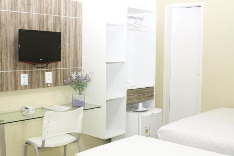 四人标准间, Aeroporto Montese Star