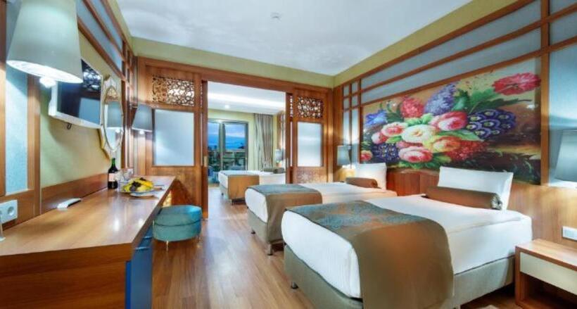 家庭间, Alan Xafira Deluxe Resort & Spa Ultra All Inclusive