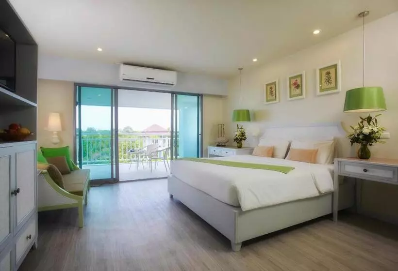 ガーデンビューデラックスルーム, Bandara On Sea, Rayong