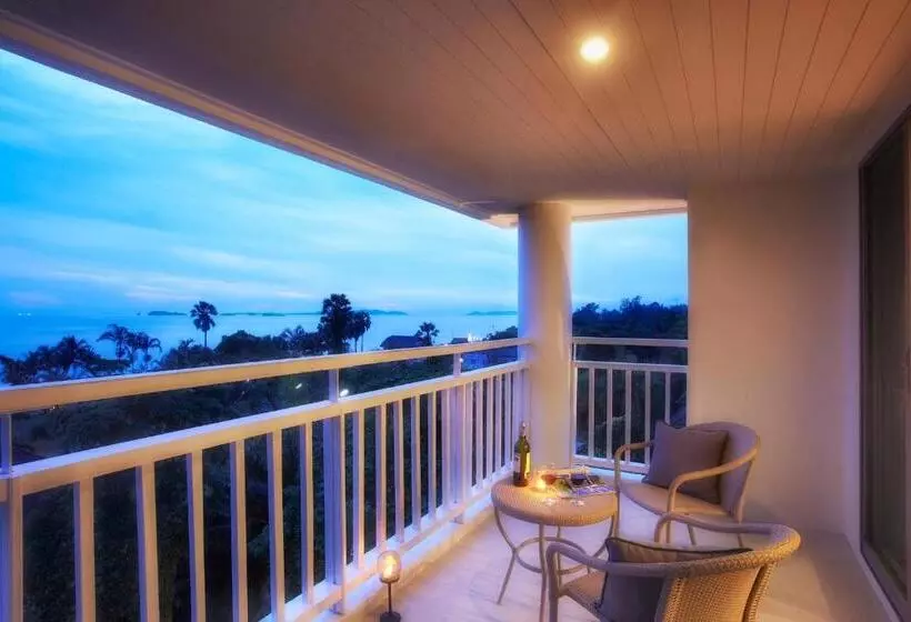 オーシャンビューデラックスルーム, Bandara On Sea, Rayong