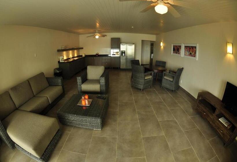 سوئیت با تخت بزرگ, Belmar Oceanfront Apartments
