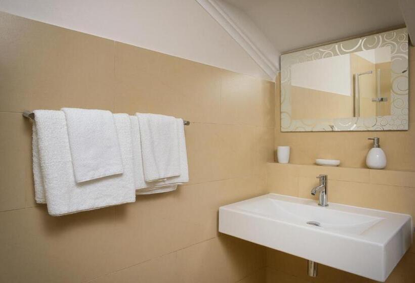 1 Bedroom Penthouse Apartment, Belmar Oceanfront Apartments