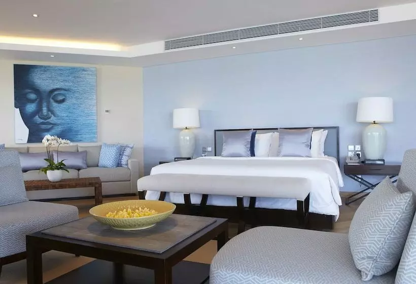 Penthouse Room