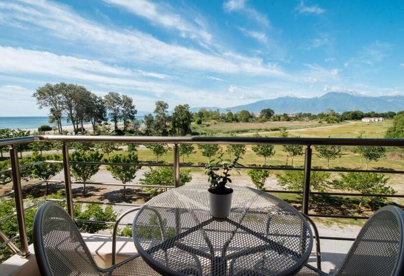 Президентский Люкс, Giannoulis