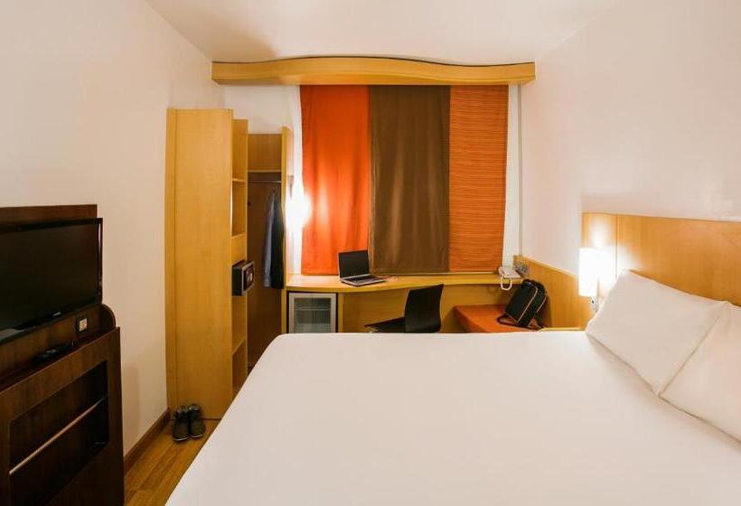 اتاق استاندارد با تخت دوبل, Ibis Lagos Ikeja