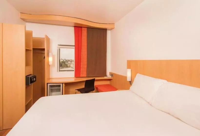 اتاق استاندارد با تخت دوبل, Ibis Lagos Ikeja