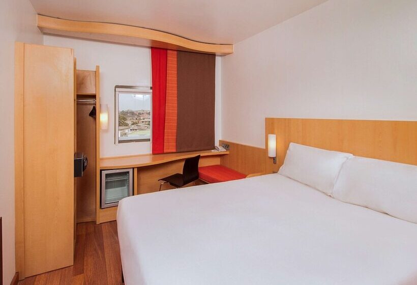 اتاق استاندارد با تخت دوبل, Ibis Lagos Ikeja