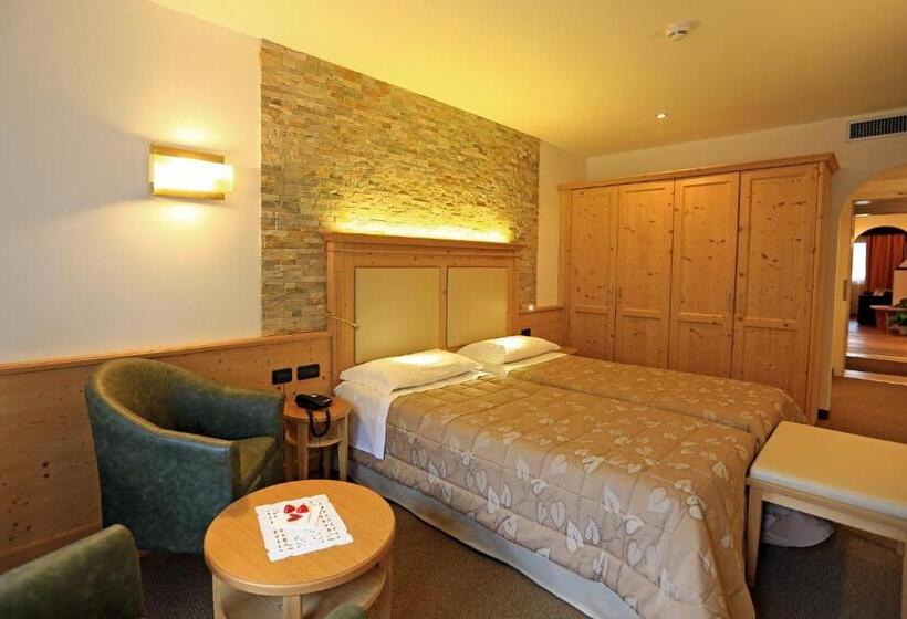 חדר דלוקס, Ladina