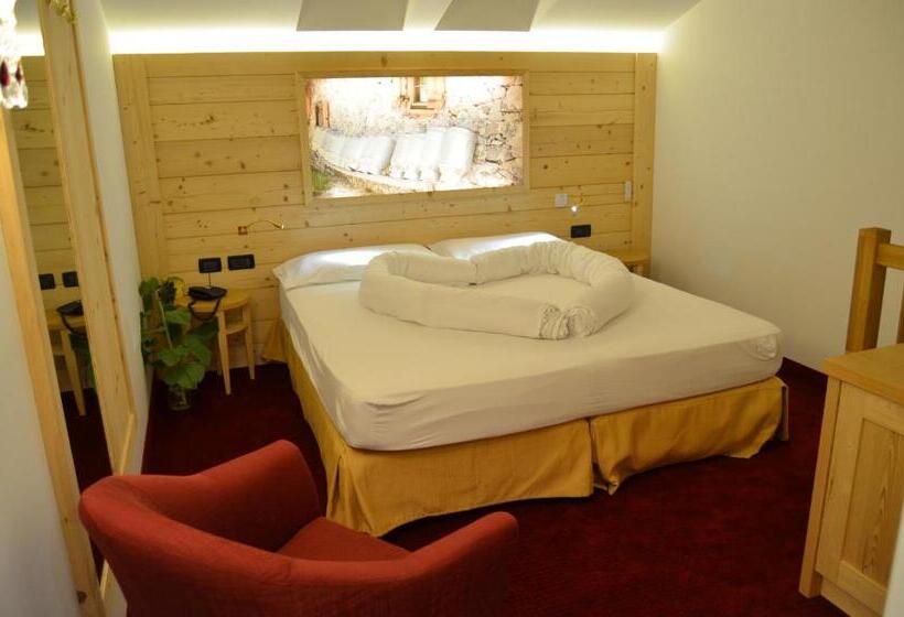 סוויטת דופלקס, Ladina