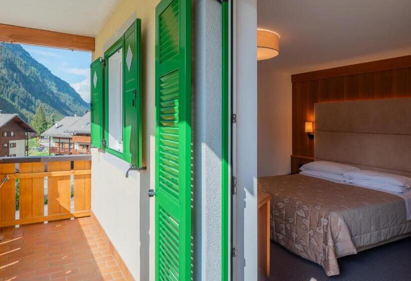 חדר קומפורט, Ladina