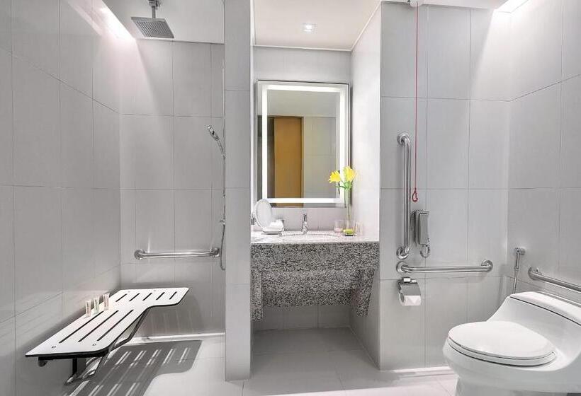 اتاق سوپریور با تخت بزرگ, Le Méridien City Centre Bahrain