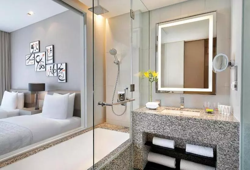 اتاق کلاب, Le Méridien City Centre Bahrain