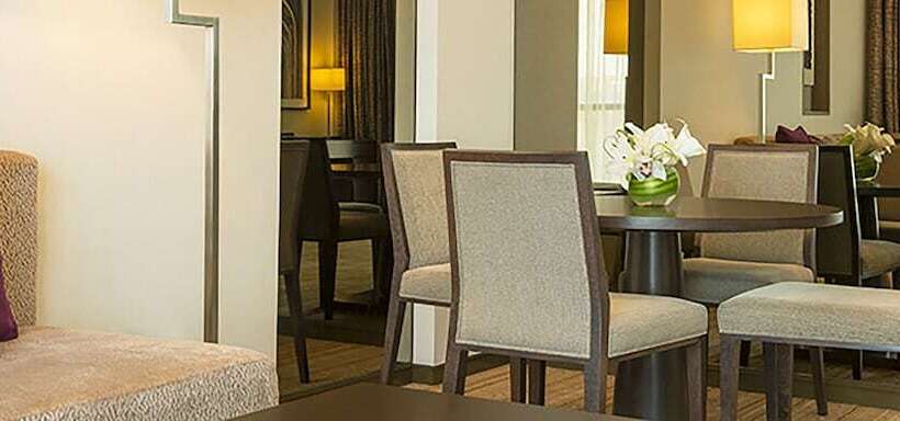 اتاق کلاب, Le Méridien City Centre Bahrain