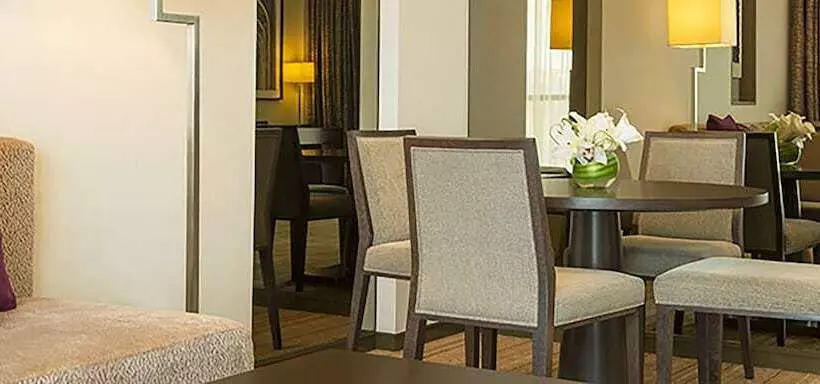 اتاق کلاب, Le Méridien City Centre Bahrain