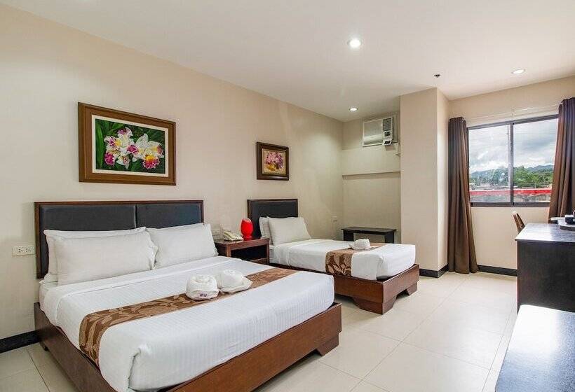 اتاق خانوادگی, Main Hotel & Suites