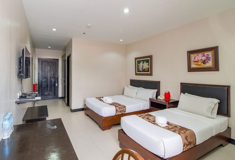 اتاق خانوادگی, Main Hotel & Suites