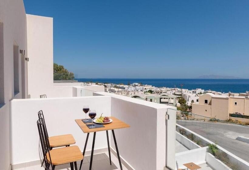 غرفة سوبيريور مطلّة علي البحر, Mar N Mar Crown Hotel Suites