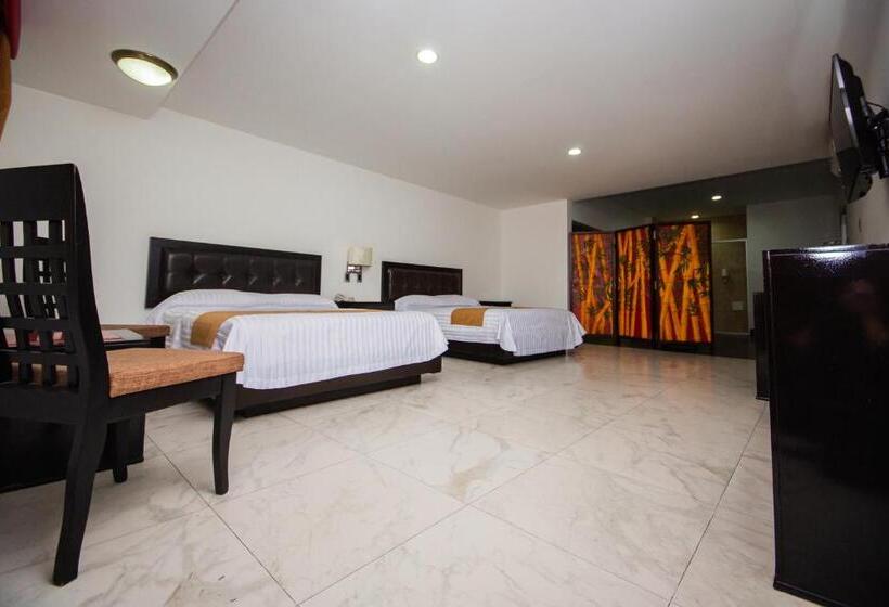 سوییت جونیور, Maria Dolores San Luis Potosi