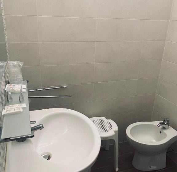 اتاق استاندارد سه نفره, New Primula