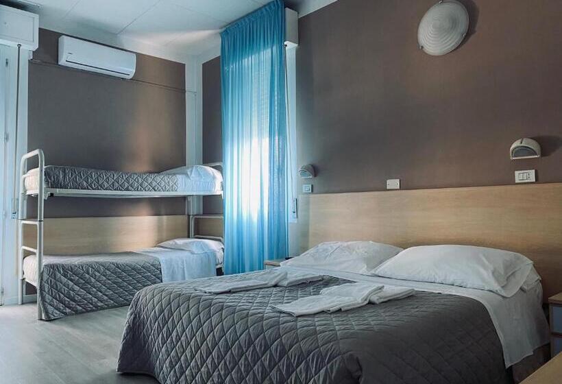 اتاق استاندارد چهار تخته, New Primula