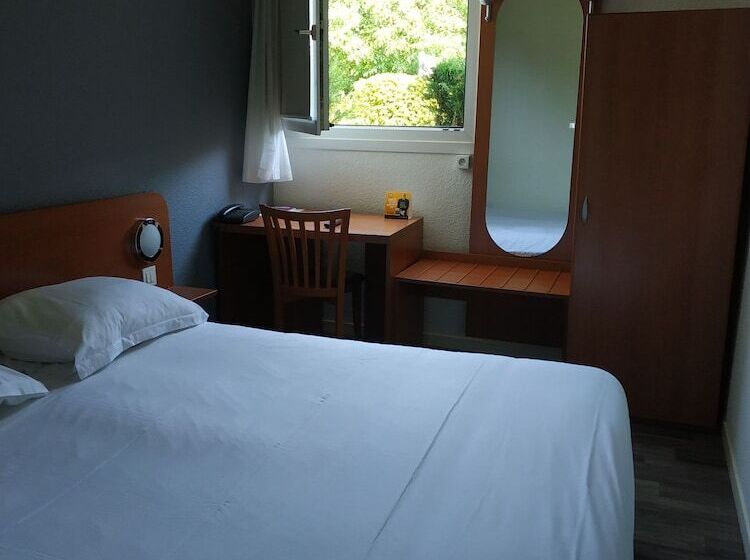 Номер Стандарт, Restaurant Du Lac Agen