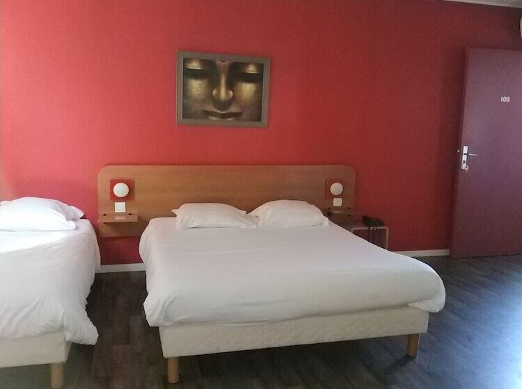 Семейный Номер, Restaurant Du Lac Agen