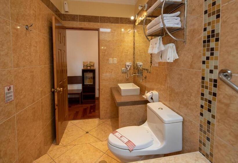 エクゼクティブスイート, Rojas Inn