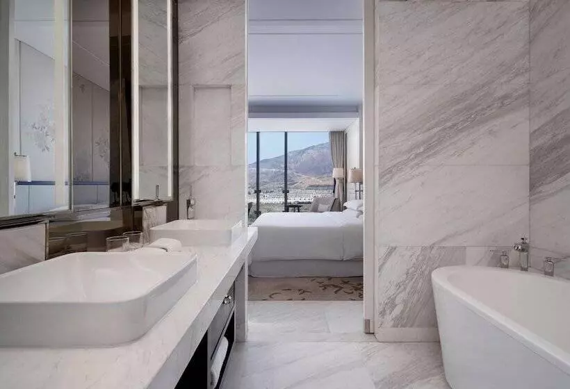 ダブルベッドスタンダードルーム, Sheraton Qingdao Licang