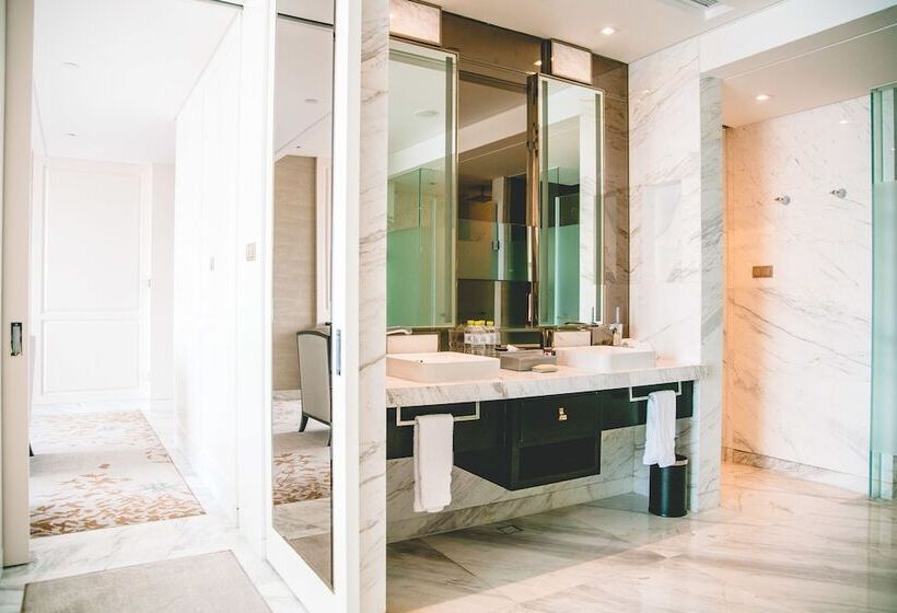 Номер Стандарт Двуспальная Кровать, Sheraton Qingdao Licang